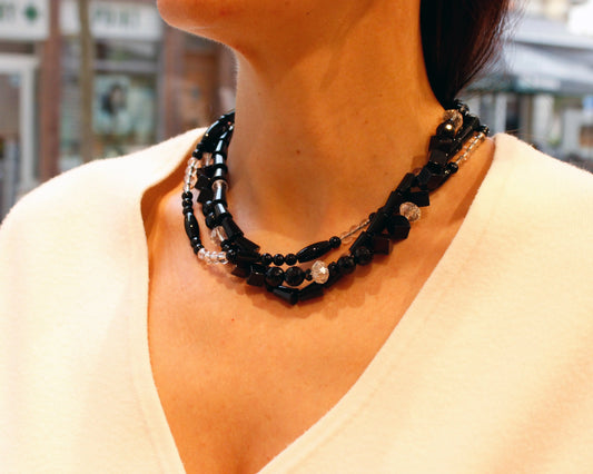 3-reihige Onyx und Bergkristall Kette mit Edelsteinen aus Brasilien & aus den Alpen – Schutz, Stärke & Klarheit Tiger Treasure - Qualität, inspiriert seit 1890