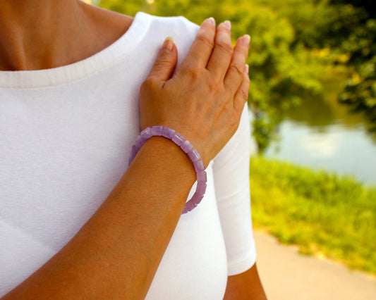 Amethyst Armband handgefertigt mit Edelsteinen aus Uruguay Schmuckstück für innere Ruhe und Spiritualität Tiger Treasure- Qualität, inspiriert seit 1890