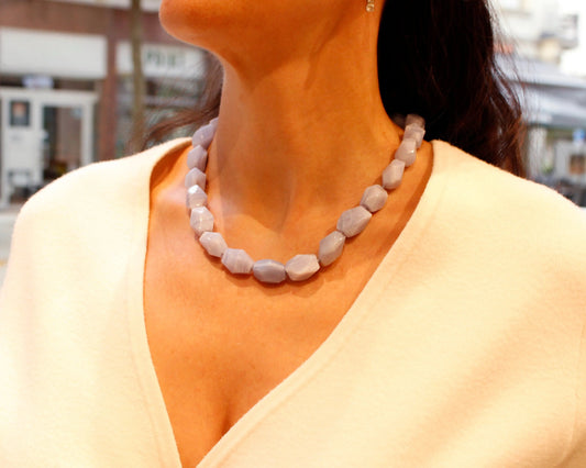 Chalcedon Kette mit Edelsteinen aus Namibia mit Wechselschließe aus Edelstahl handgefertigt Tiger Treasure - Qualität, inspiriert seit 1890