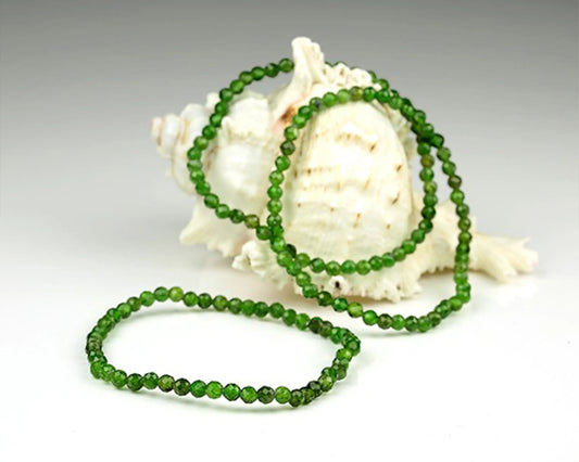 Handgefertigtes Chromdiopsid Armband – 4 mm facettierte Edelstein-Perlen mit Diamond Polish