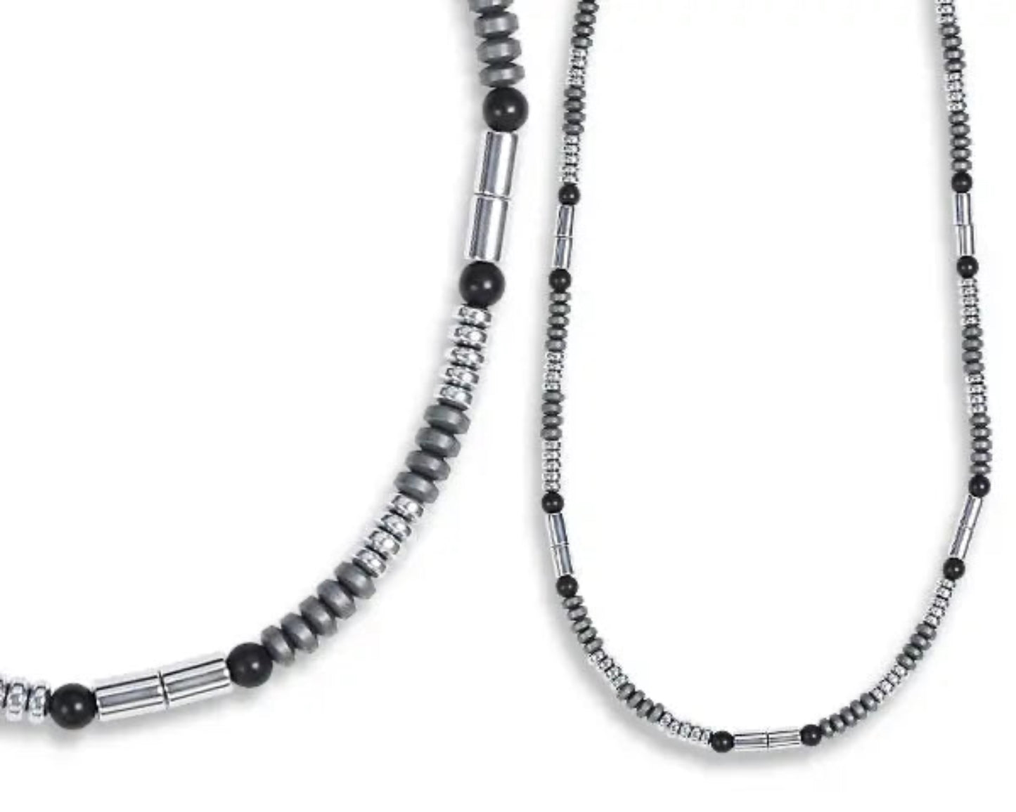 Collier aus Edelstahl und Hämatin mit matten Onixkugeln, 45 cm Länge und Karabinerverschluss