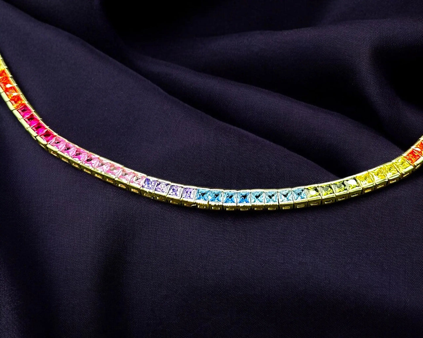 Vergoldete Kette mit Rainbow Zirkoniasteinen für LGBTQ Pride