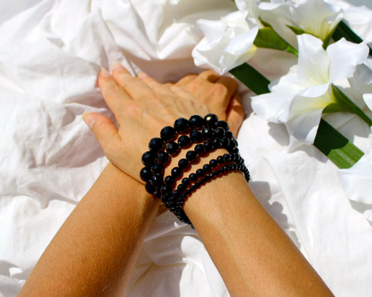 Facettiertes Onyx Armband: Elegantes Schmuckstück für Stärke und Schutz Tiger Treasure- Qualität, inspiriert seit 1890