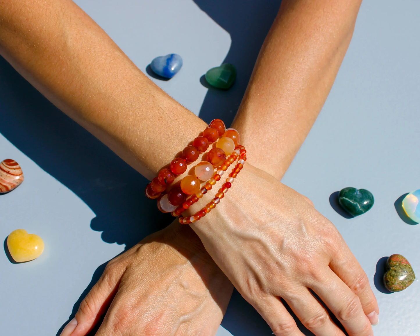 Karneol Armband 4mm matt handgefertigt mit Edelsteinen aus Brasilien Schmuckstück für kraftvolle Energie und Vitalität Tiger Treasure- Qualität, inspiriert seit 1890