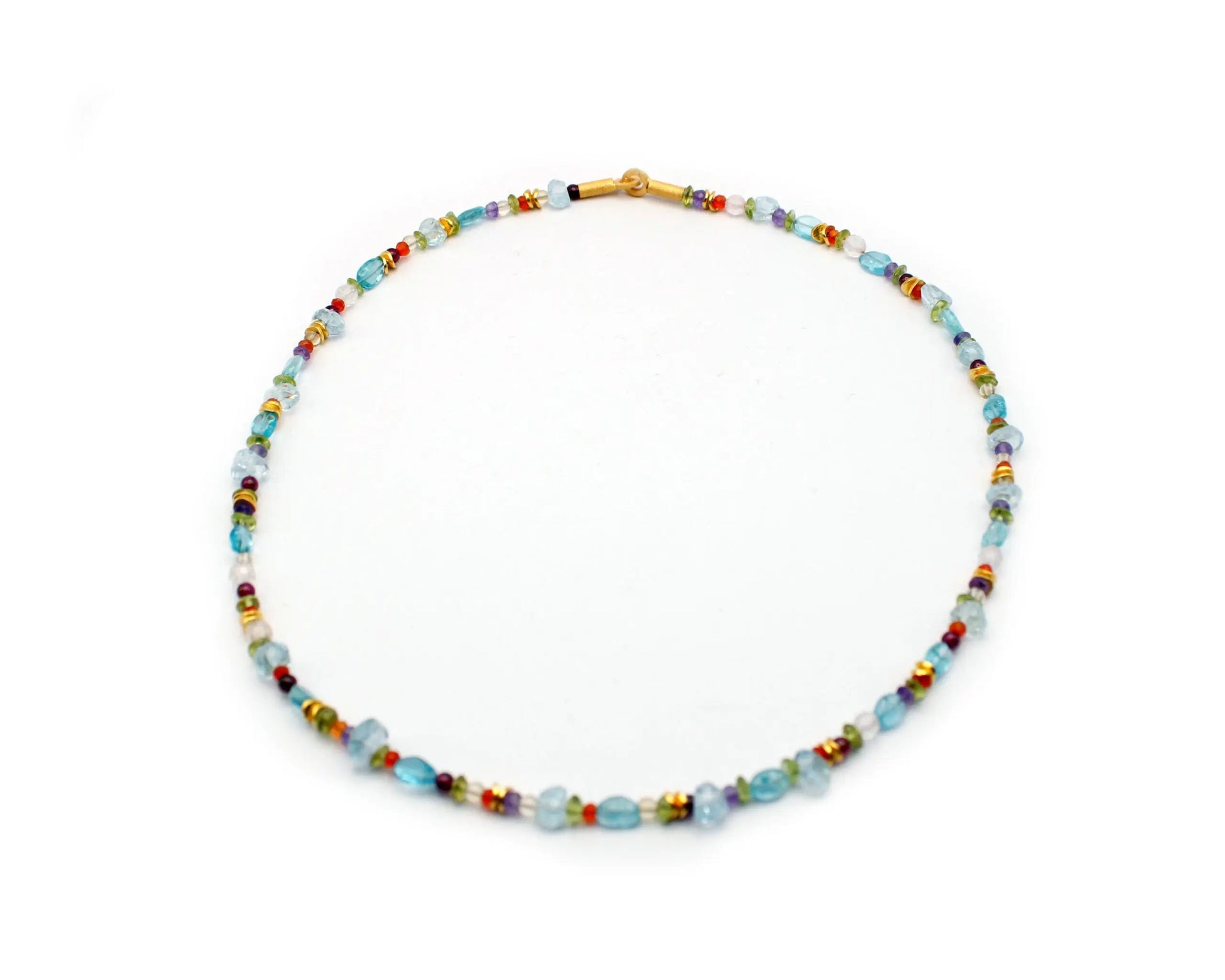Handgefertigte bunte Edelsteinkette 45 cm mit Peridot Apatit Carneol Citrin Amethyst und Aquamarin rund geschliffen vergoldeter Einhängeverschluss