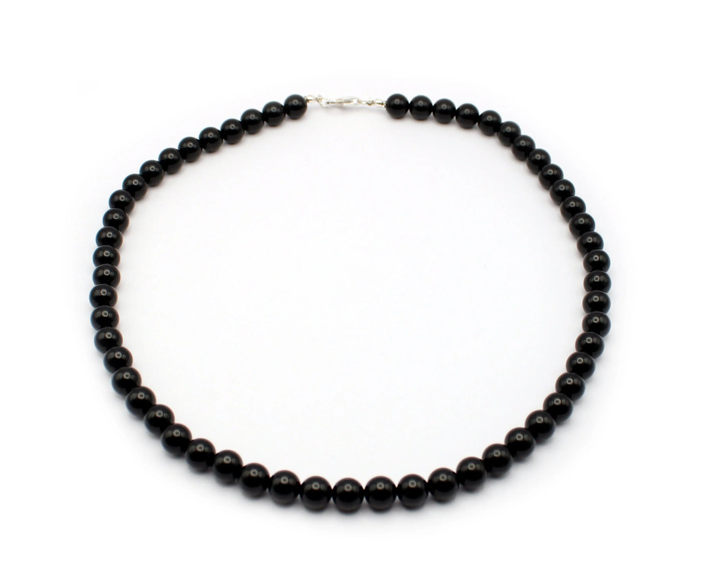 Onyx Kette 8 mm handgefertigtes Schmuckstück aus Brasilien mit 925 Silberkarabiner für Stärke Schutz und klassische Eleganz Tiger Treasure - Qualität, inspiriert seit 1890