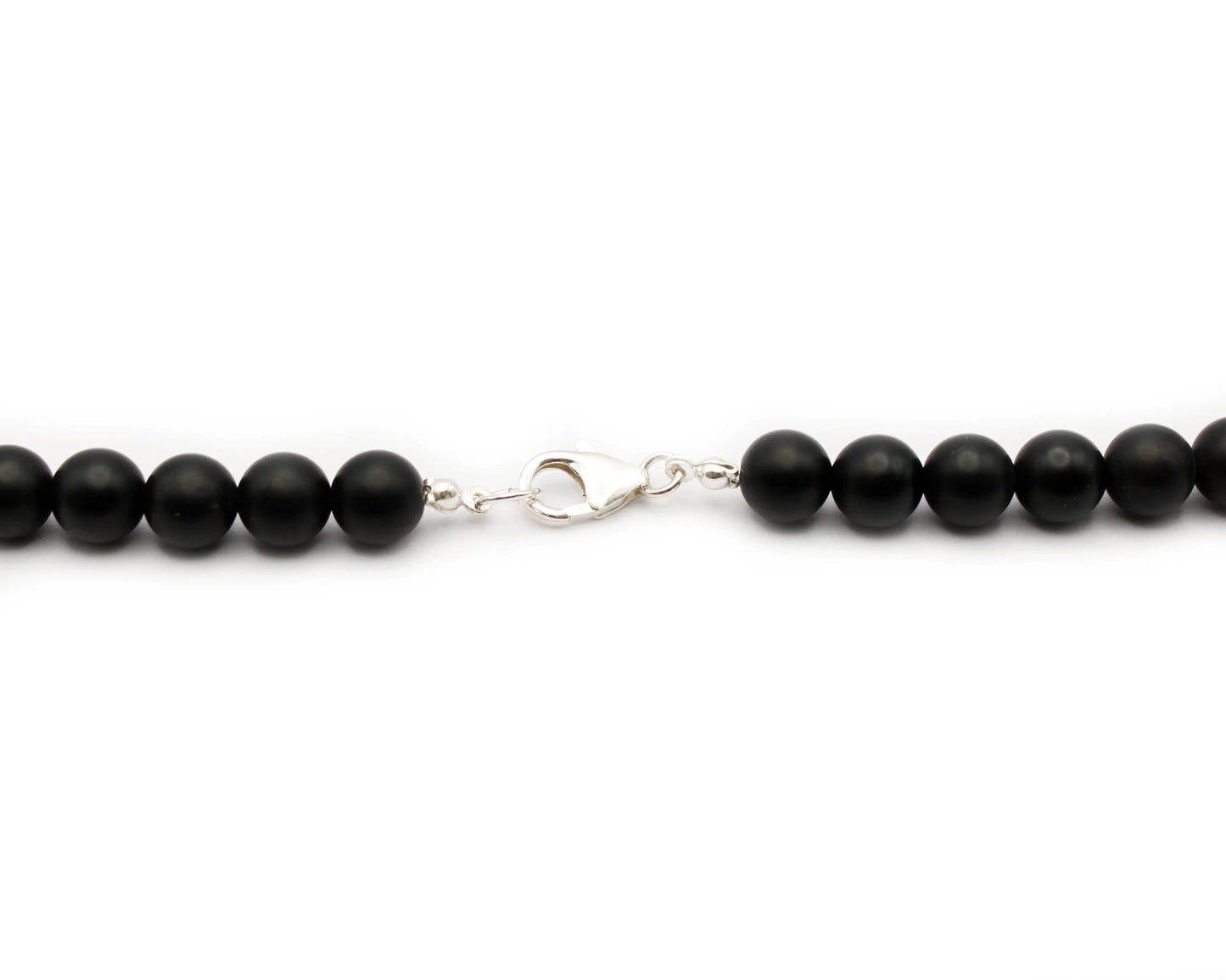 Onyx Kette matt 8 mm handgefertigtes Schmuckstück aus Brasilien mit 925 Silberkarabiner für Stärke Schutz und zeitlose Eleganz Tiger Treasure - Qualität, inspiriert seit 1890