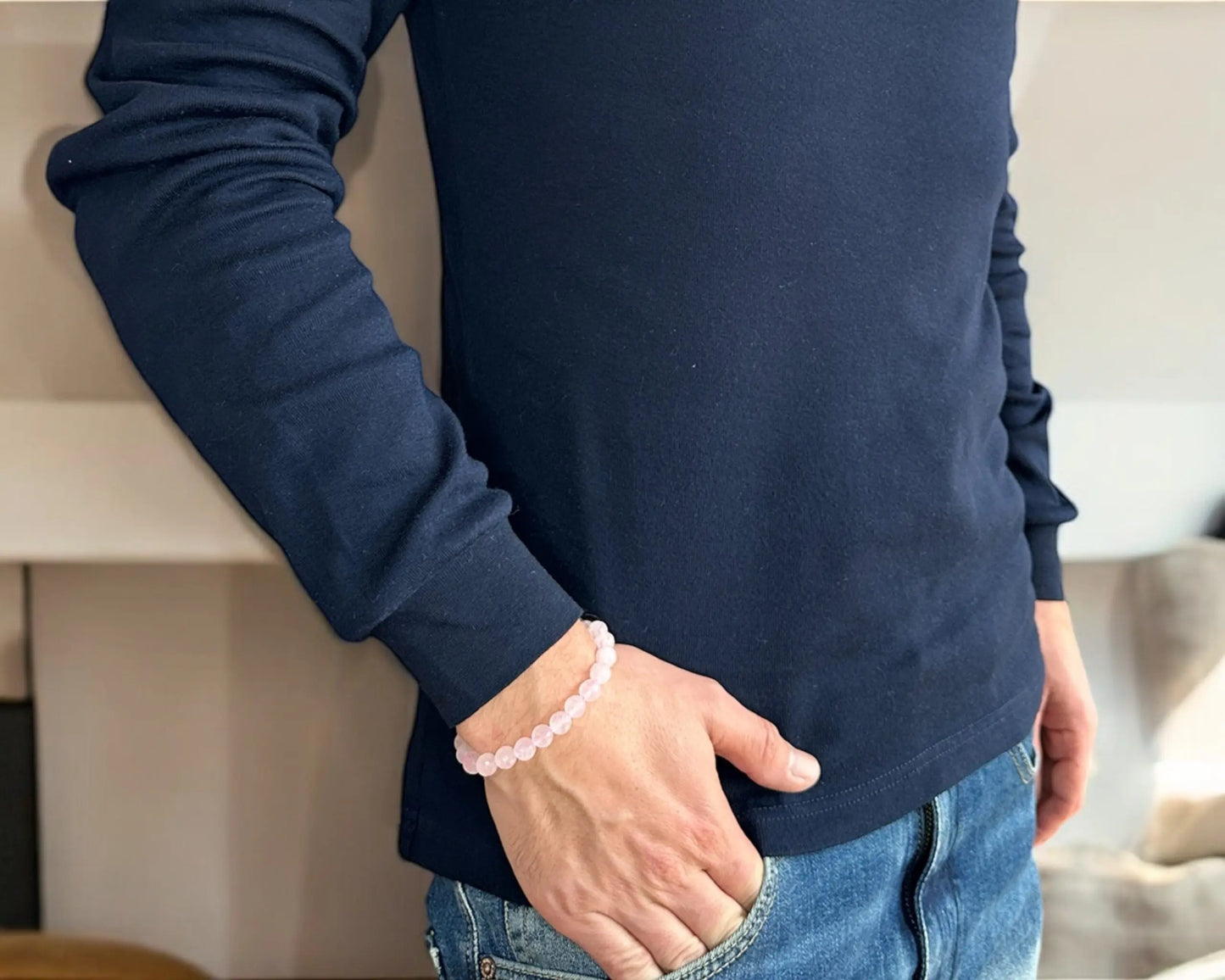 Handgefertigtes Rosenquarz Armband mit 8 mm facettierten Perlen