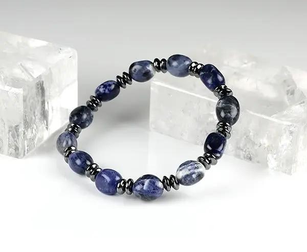 Sodalith und Hematin Armband kaufen für elegante Schmuckliebhaber