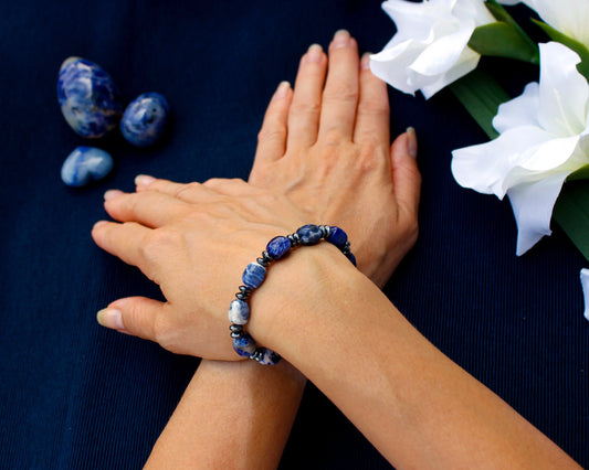 Sodalith und Hematin Armband - Eleganz und Schutz in einem einzigartigen Schmuckstück Tiger Treasure - Qualität, inspiriert seit 1890