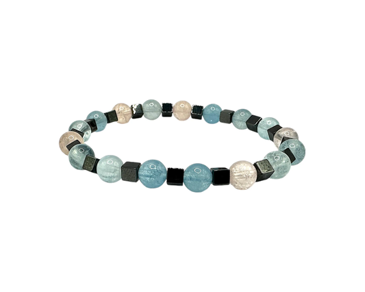 Handgefertigtes Beryll-Armband „Candy“ mit Hämatin-Würfeln, 19 cm, echtes Edelstein-Armband aus Deutschland, für Leichtigkeit und positive Energie