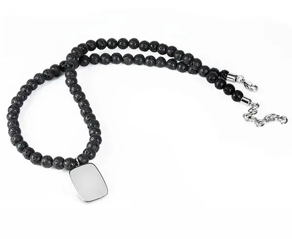 Collier aus Edelstahl und schwarzen Lavasteinen mit Gravurplatte und Edelstahlkarabiner, 45+4 cm