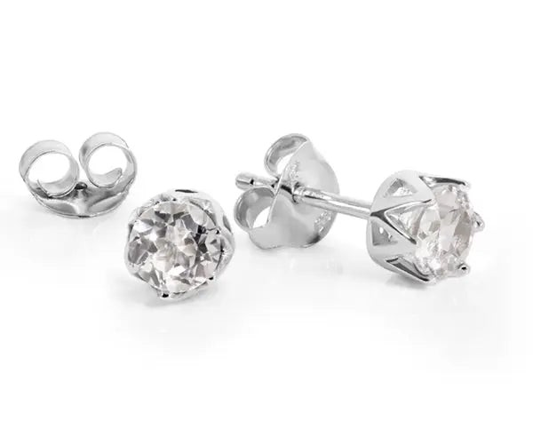 Silber Ohrstecker mit rund facettiertem weißem Edeltopas