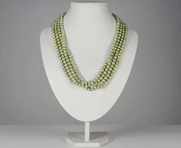 Grüne Süßwasserzuchtperlenkette 255 cm oval