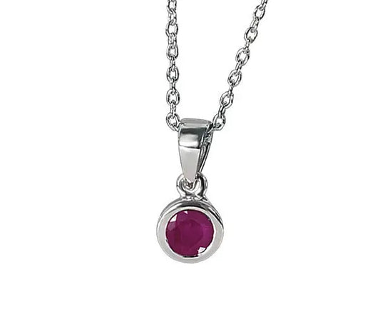 Silber Anhänger mit reinheitsverbessertem Rubin und rhodinierter Kette