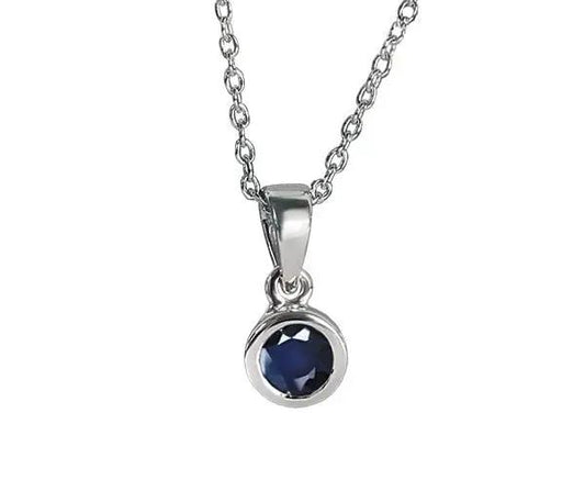 Silber Anhänger mit reinheitsverbessertem Saphir und rhodinierter Kette