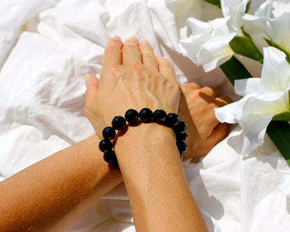 Facettiertes Onyx Armband: Elegantes Schmuckstück für Stärke und Schutz Tiger Treasure- Qualität, inspiriert seit 1890