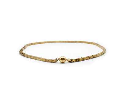 Goldfarbene Hämatit Carre Kette Shadow Magnetica Magnetverschluss aus 925 Silber handgefertigte Eleganz Tiger Treasure- Qualität, inspiriert seit 1890