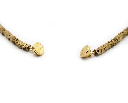 Einreihige goldarbene Hämatin-Carré-Kette mit 4-mm-Würfeln und 8-mm-vergoldetem Magnetverschluss aus 925 Silber