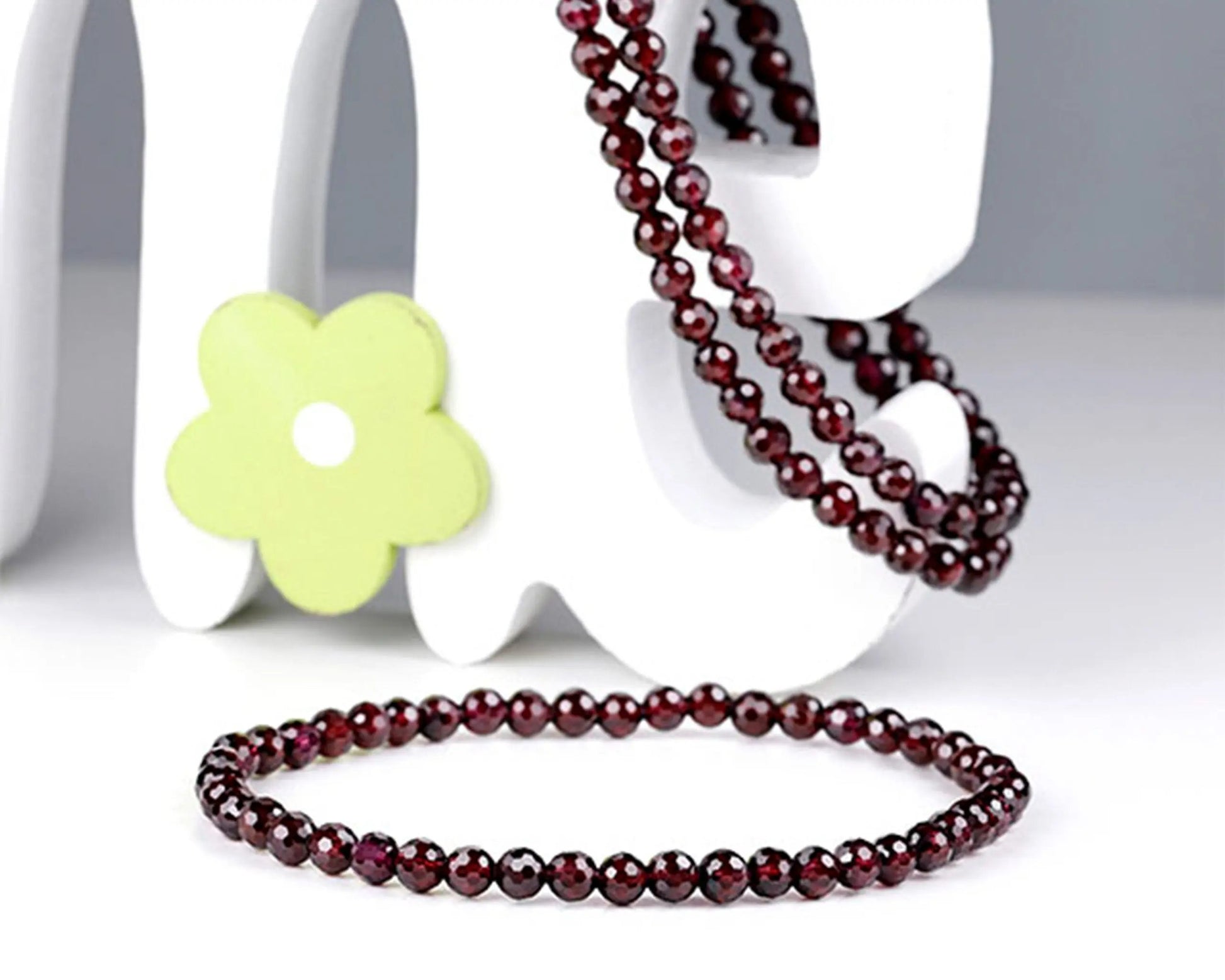 Handgefertigtes Granat Armband – 4 mm facettierte Edelstein-Perlen mit Diamond Polish