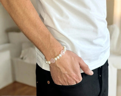 Süßwasser-Zuchtperlen-Armband mit silbernen Ringen und Rosenquarz-Herzen