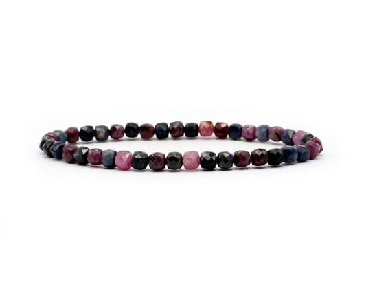Handgefertigtes Korund Armband – 4 mm facettierte Edelstein-Perlen mit Diamond Polish