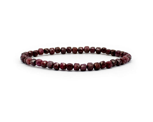Handgefertigtes Rubin Armband – 4 mm facettierte Edelstein-Perlen mit Diamond Polish