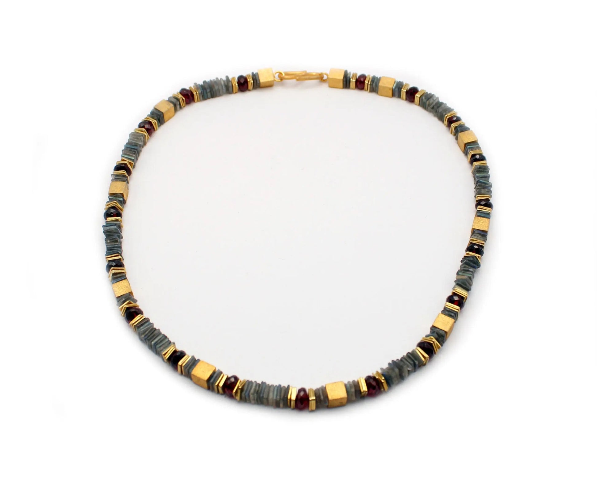 edelsteinkette valentin 45cm labradorit granat viereckig 6mm s-haken vergoldeter 925 silberverschluss handgefertigt