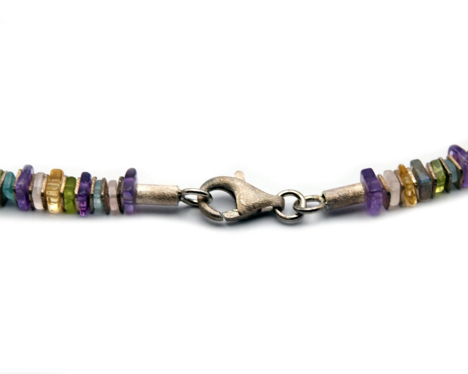 Bunte Edelsteinkette 45 cm mit quadratischen Edelsteinscheiben 4–5 mm und 925 Silber Karabinerverschluss