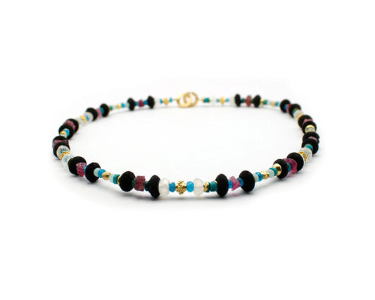 Handgefertigte Edelsteinkette 45 cm mit oval facettierten Turmalin Lava Amazonit Apatit Türkis und Mondstein Steinen vergoldeter Einhängeverschluss aus 925 Silber