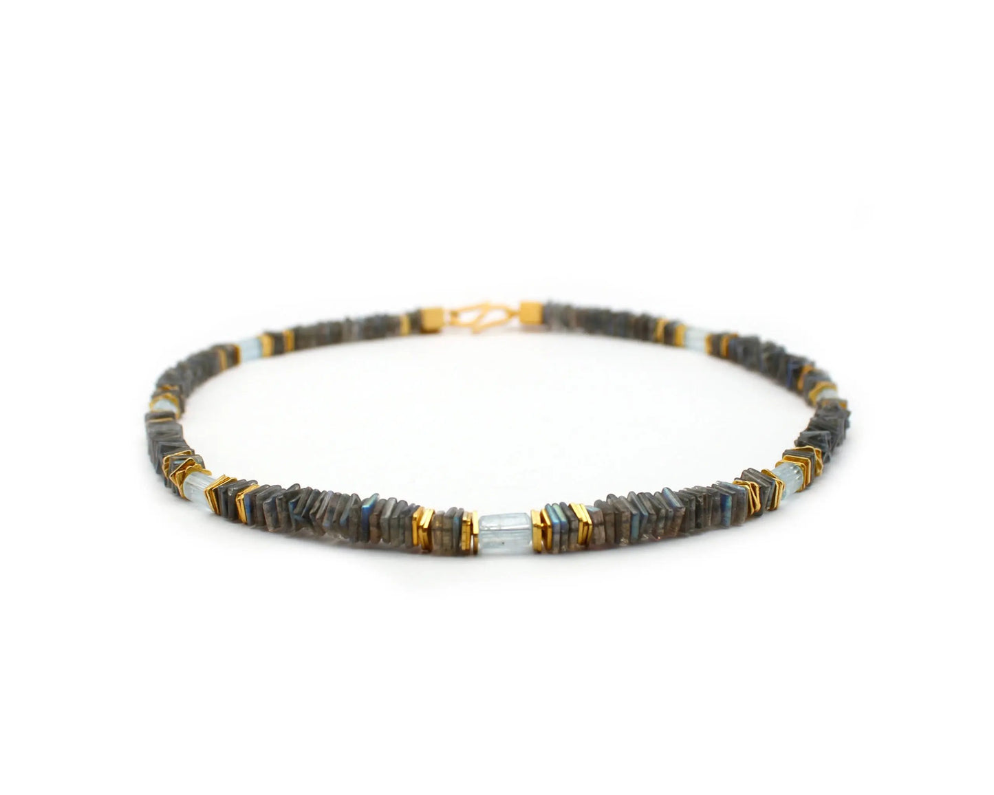 Handgefertigte Edelsteinkette 45 cm mit Labradorit und Aquamarin Carre Steine vergoldeter S-Hakenverschluss aus 925 Silber