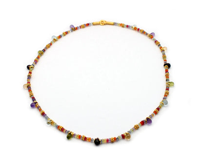 Zarte Edelsteinkette 45 cm mit bunt gemischten ovalen & runden Edelsteinen und vergoldetem Einhängeverschluss aus 925 Silber