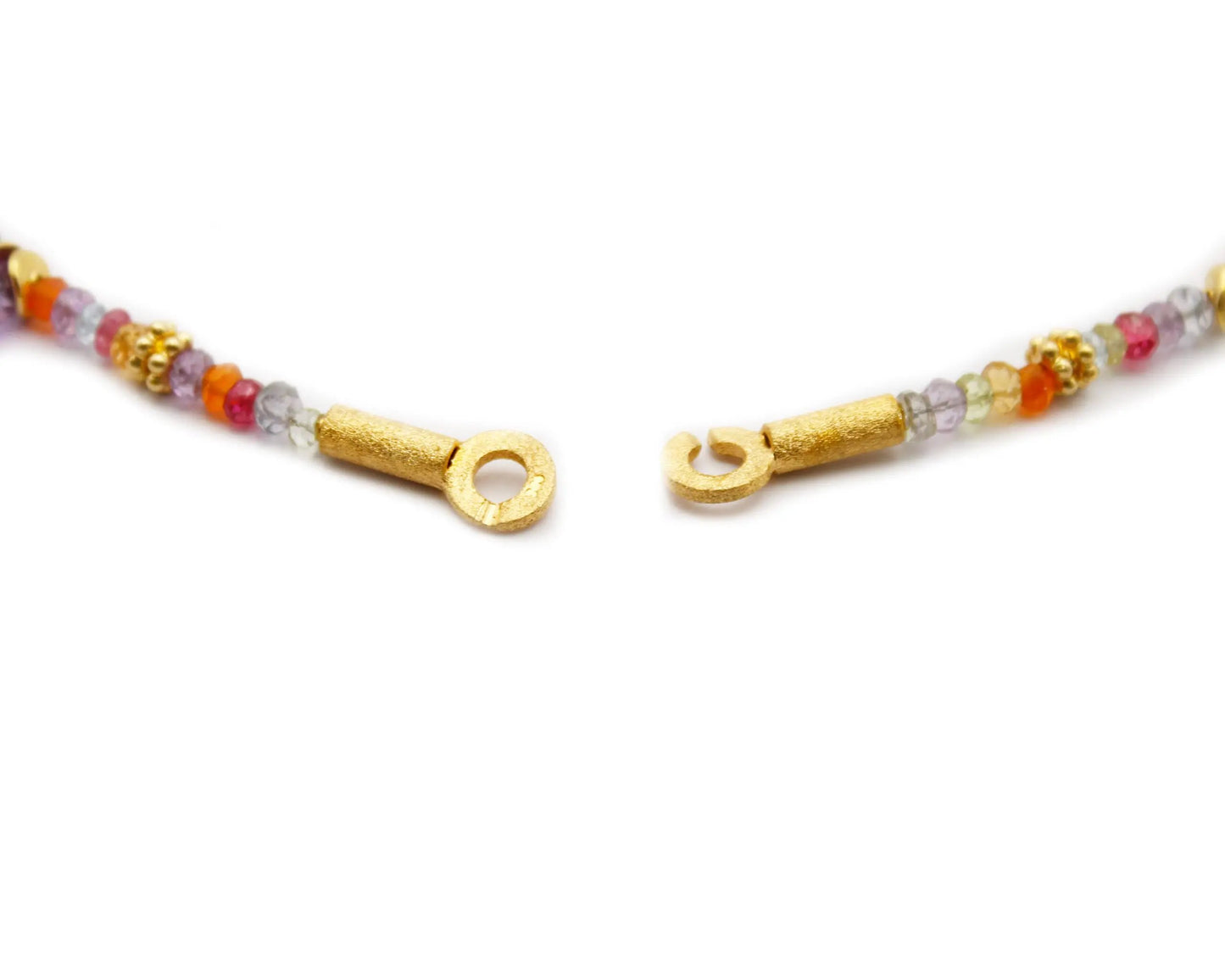 Zarte Edelsteinkette 45 cm mit bunt gemischten ovalen & runden Edelsteinen und vergoldetem Einhängeverschluss aus 925 Silber