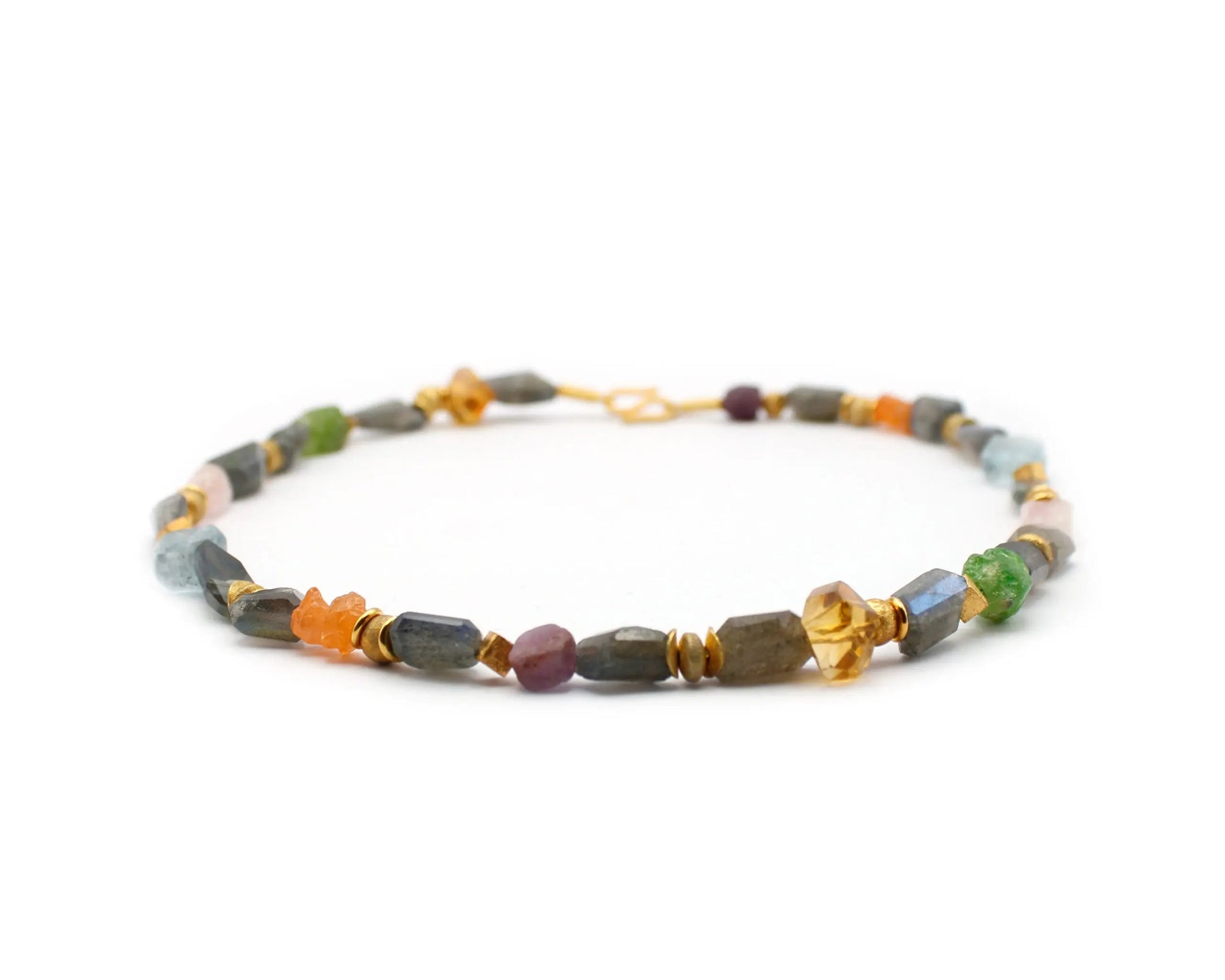 Handgefertigte Edelsteinkette 45 cm mit Labradorit Rubin Mandarin-Granat Tsavorit Morganit Aquamarin und Citrin vergoldeter S-Hakenverschluss