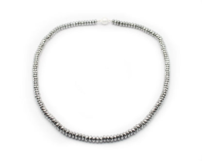 Einreihige Hämatin-Kette mit 6x3 mm Rondellen und 8-mm-eismattem Magnetverschluss für stilvolle Eleganz