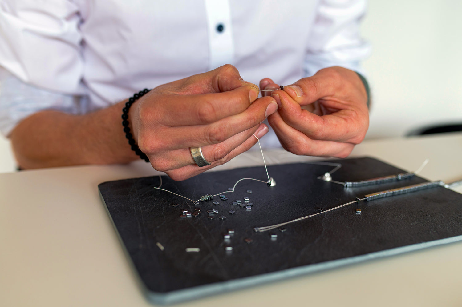 Handarbeit im Atelier | Tiger Treasure