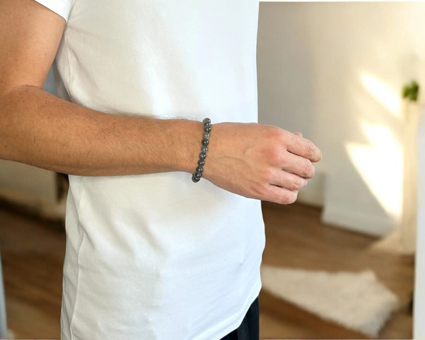 Armband mit anthrazitfarbenen Mondstein-Edelsteinen