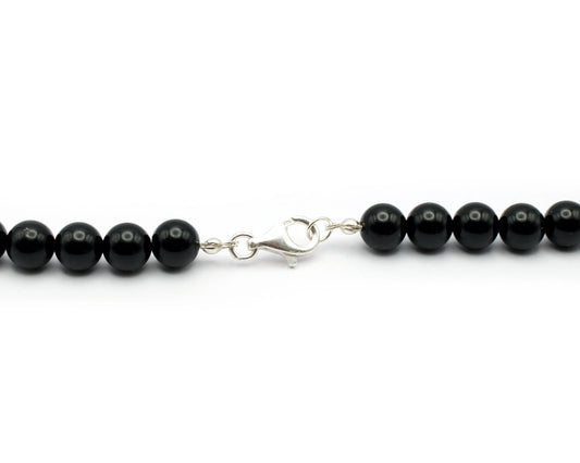 Onyx Kette 8 mm handgefertigtes Schmuckstück aus Brasilien mit 925 Silberkarabiner für Stärke Schutz und klassische Eleganz Tiger Treasure - Qualität, inspiriert seit 1890