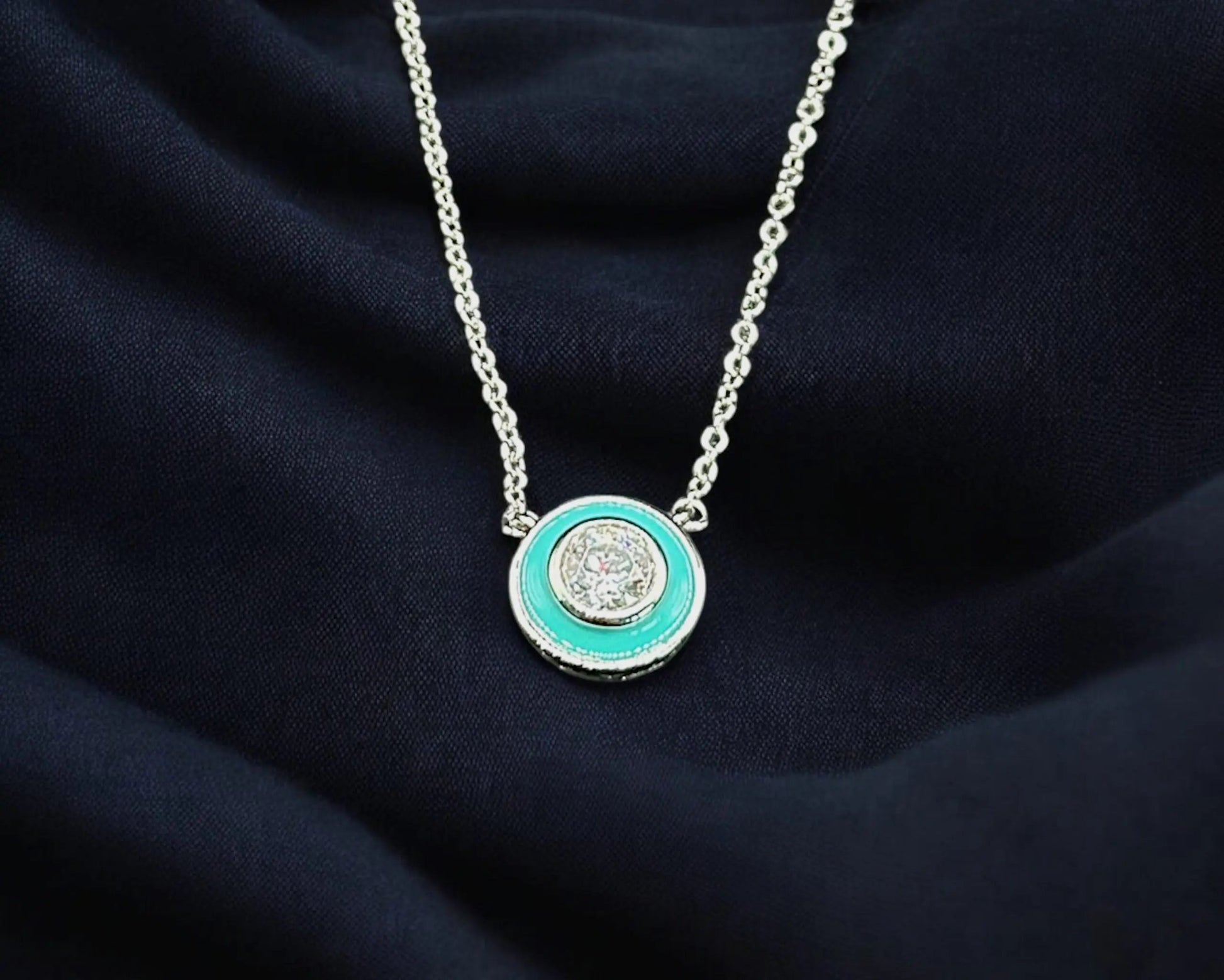 Rhodiniertes Silber Collier mit türkis emaillierten Elementen und weißen Zirkonia, 41,5 + 5 cm Länge