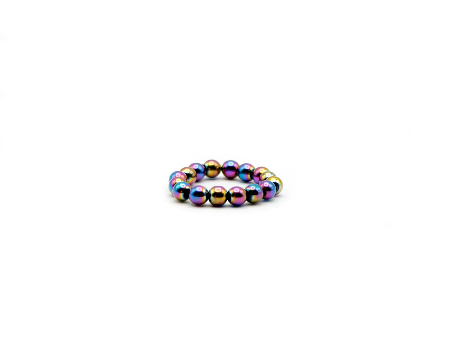 Elastischer Hämatin-Ring in Regenbogenfarben mit 4 mm Perlen – bunter Edelsteinschmuck mit Strahlkraft