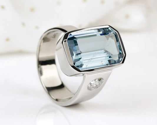 Ring „Ocean Elegance“ – 14K Weißgold mit Aquamarin & Brillanten Tiger Treasure - Qualität, inspiriert seit 1890