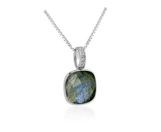Silber Collier mit facettiertem Labradorit-Anhänger und weißen Edeltopasen im antiken Look