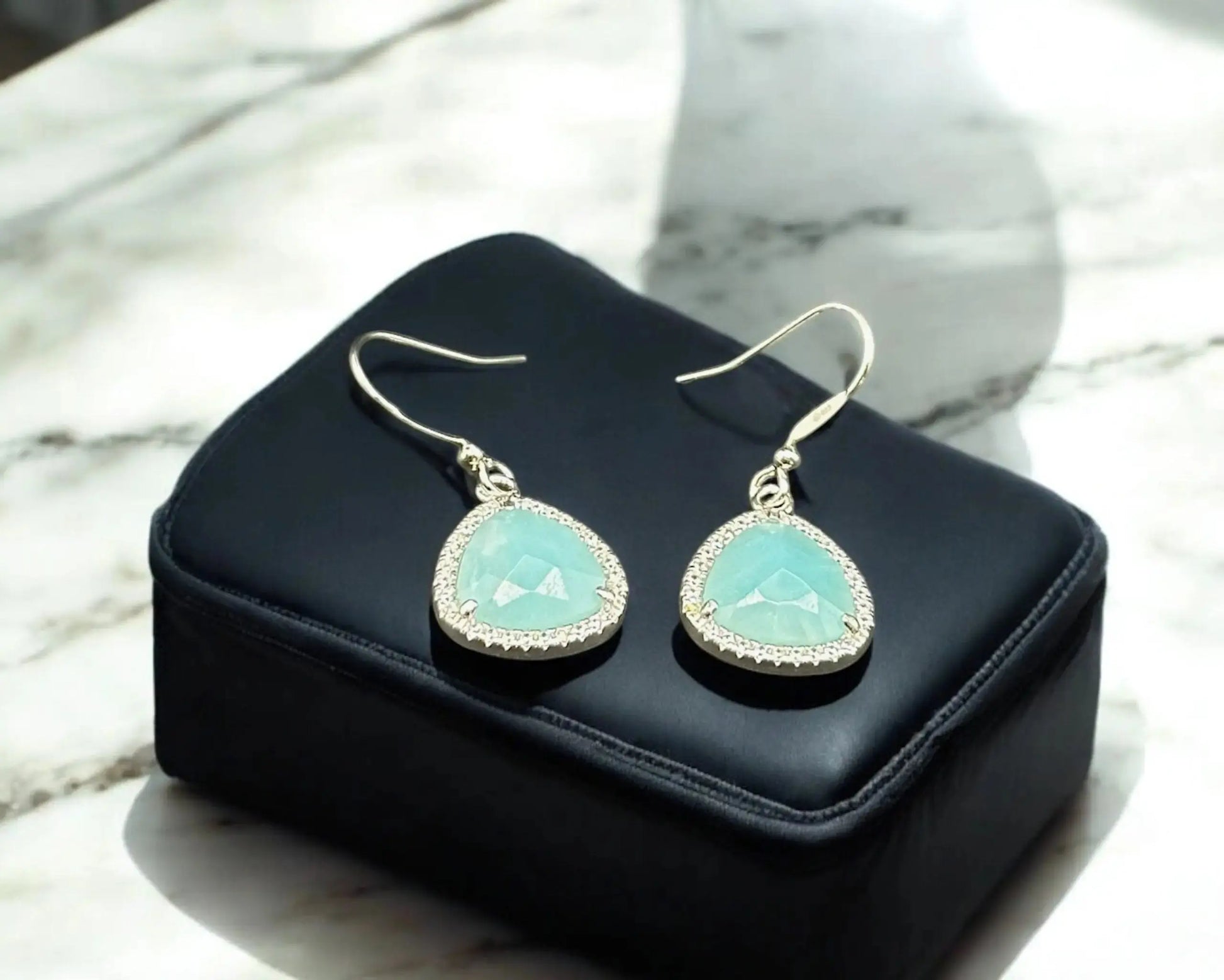 Silber Ohrhaken mit Amazonit und Zirkonia