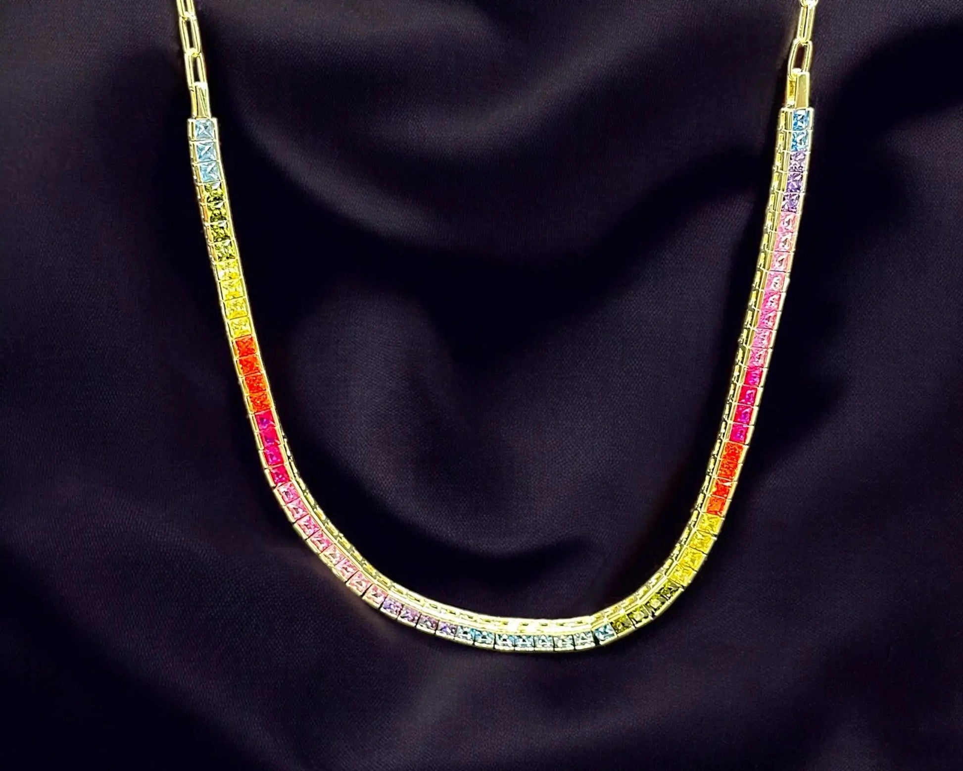 Vergoldete Kette mit Rainbow Zirkoniasteinen für LGBTQ Pride