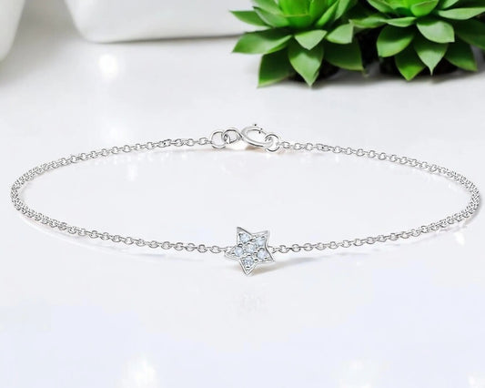 Silberne Fußkette für Damen mit Sternanhänger und Zirkoniasteinen
